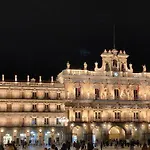 Apartment Plaza Mayor Con 2 Balcones A La Misma Plaza Mayor *