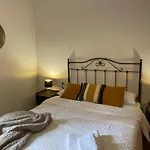 Plaza Mayor Con 2 Balcones A La Misma Plaza Mayor