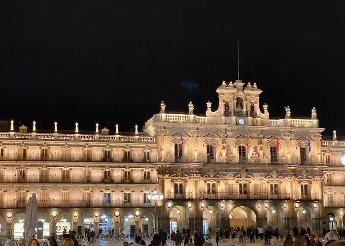 Διαμέρισμα Plaza Mayor Con 2 Balcones A La Misma Plaza Mayor *
